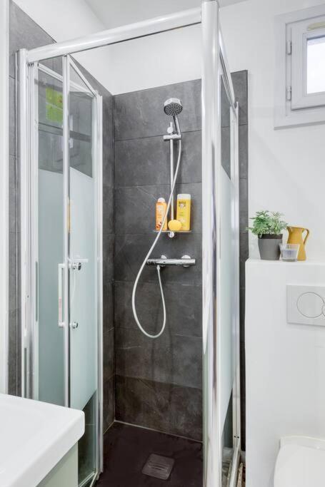 Au Quai De Seine De Paris Appartement- T2 Vitry-sur-Seine Luaran gambar